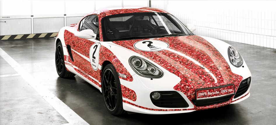 Porsche выпустила особый спорткар для своих подписчиков на Facebook.