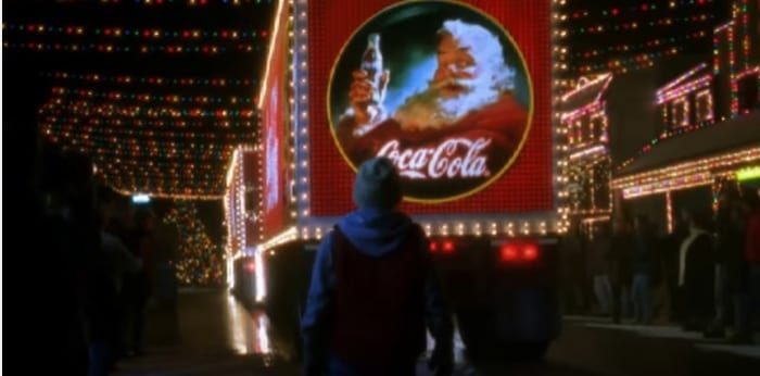 Рождественская реклама Coca-Cola вызвала недовольство в интернете