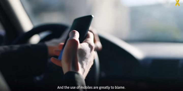 Uber дал вратарю смартфон на время матча, чтобы донести важное сообщение