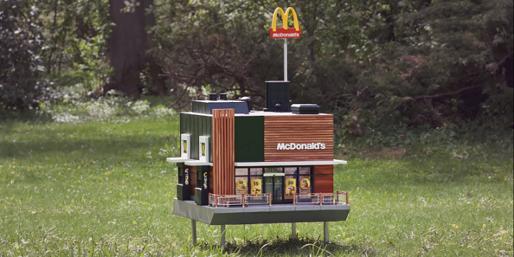 McDonald’s открыл «самый маленький» ресторан для пчел