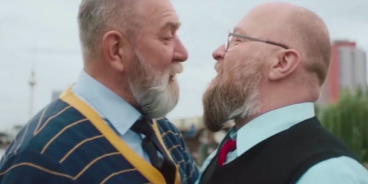 Burger King превратил вопперы в бриллианты для гей-свадьбы
