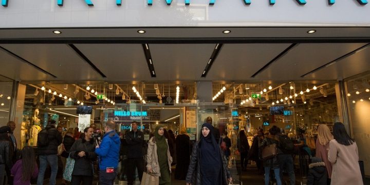 Покупатели магазинов Primark стали ходячими билбордами