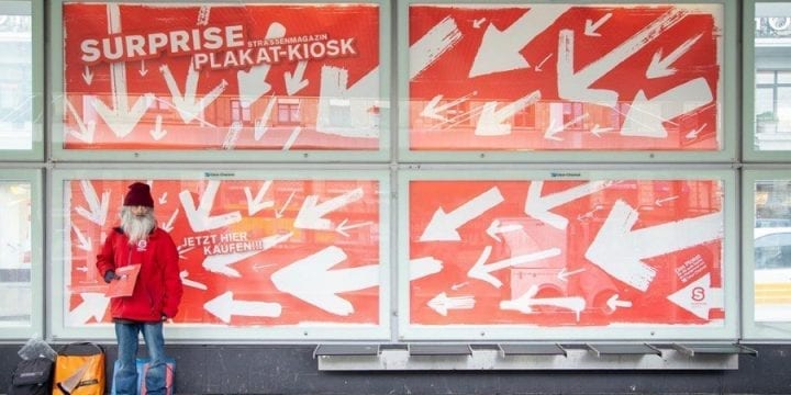 Serviceplan привлек внимание к уличным распространителям журнала Surprise
